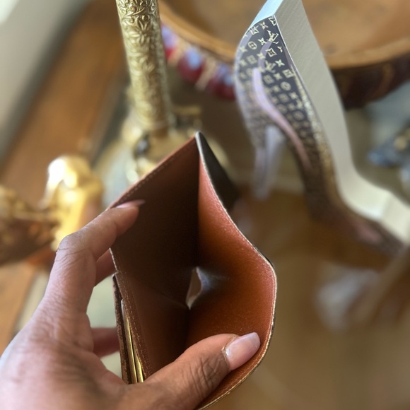 Louis Vuitton Monogram Porte Kisslock Bifold Wallet - Picture 8 of 15